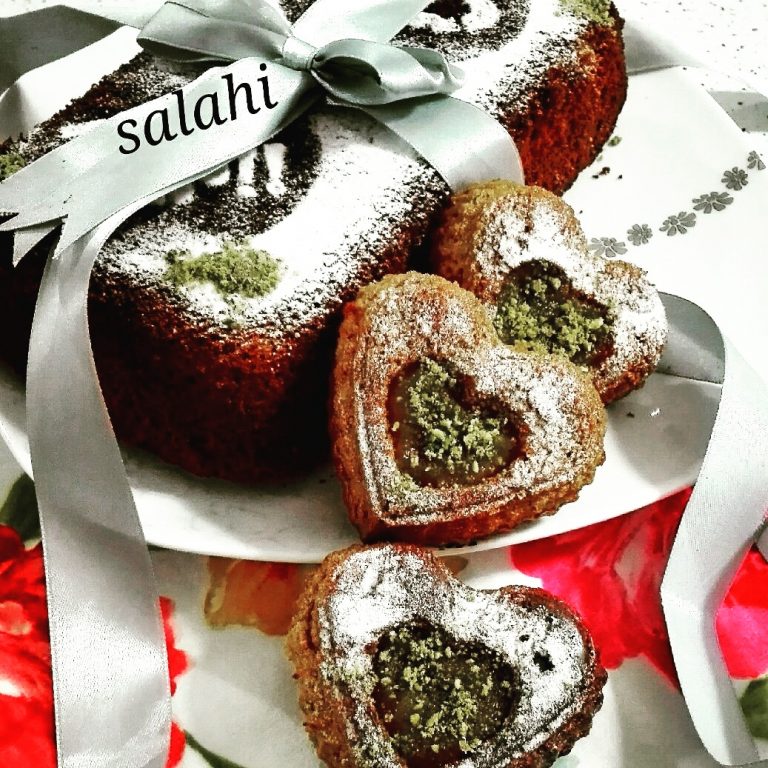 کیک شیر انگور