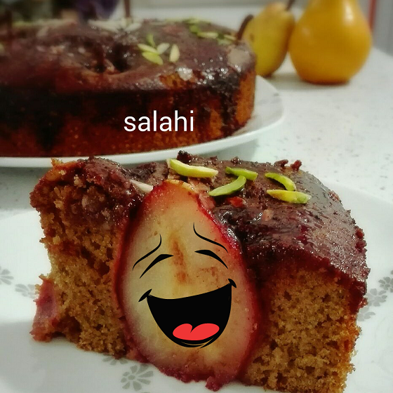 کیک گلابی و بادام