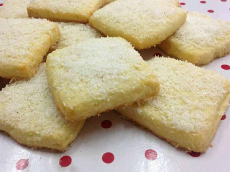 شیرینی پتی فواق در وبسایت سلام شف