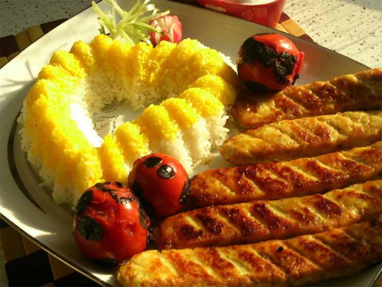 کوبیده ی مرغ مغزدار