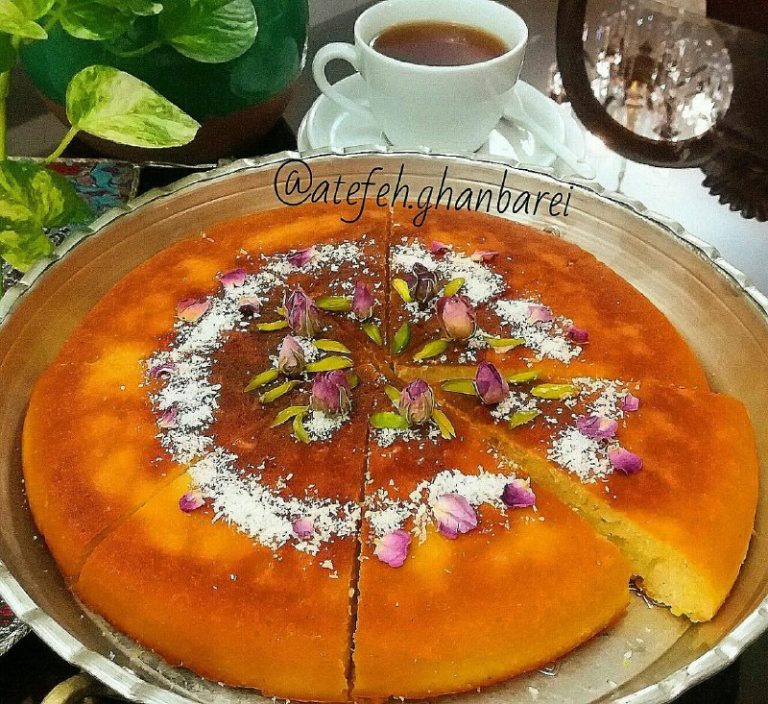 میخوام براتون طرز تهیه نوعی از کُماج که در واقع شیرینی محلی و خوشمزه مازندران هست بزارم که توی ماهیتابه درست میشه و خیلی هم راحته و برای صبحانه و عصرانه میتونید نان کماج درست کنید..