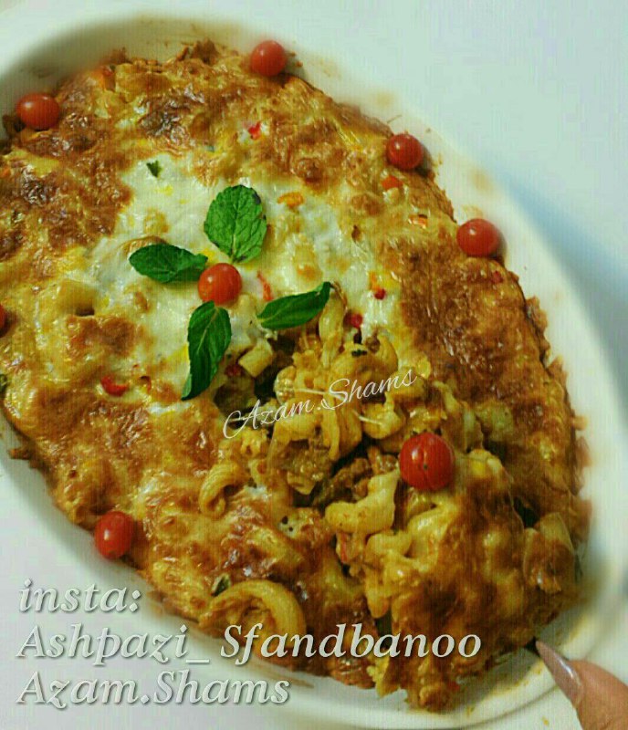 مک اند چیز با سس گوشت و قارچ